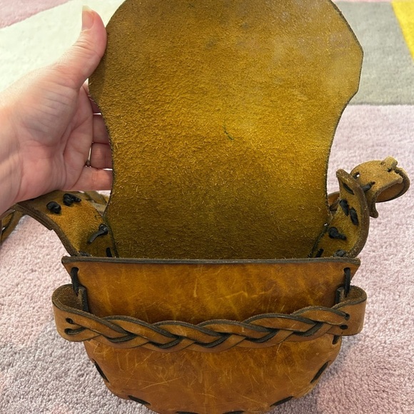 Vtg 70s Tooled Thick Stitch Flower Leather Braided Painted Bohemian Shoulder Bag - Picture 13 of 16